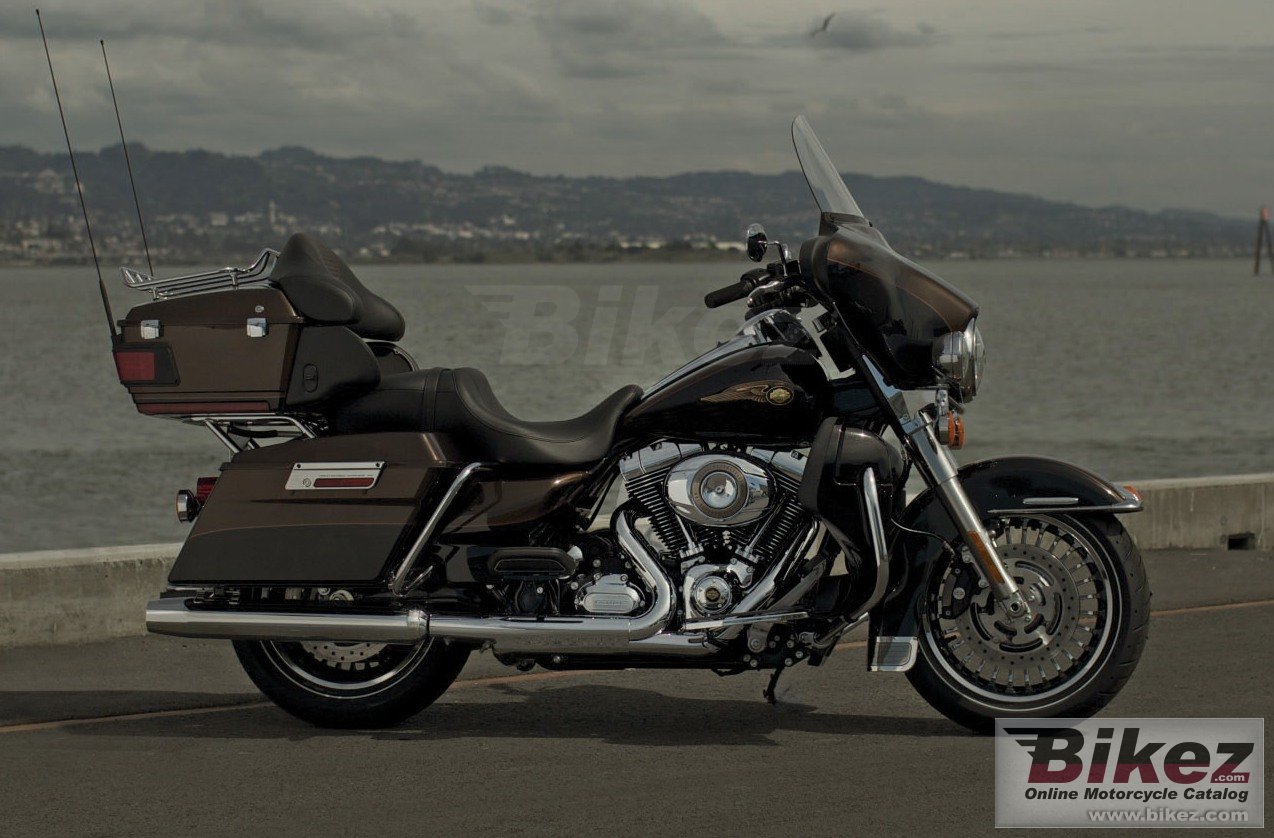 Big Harley-Davidson electra glide ultra limited 110th anniversary picture and wallpaper from Bikez.com